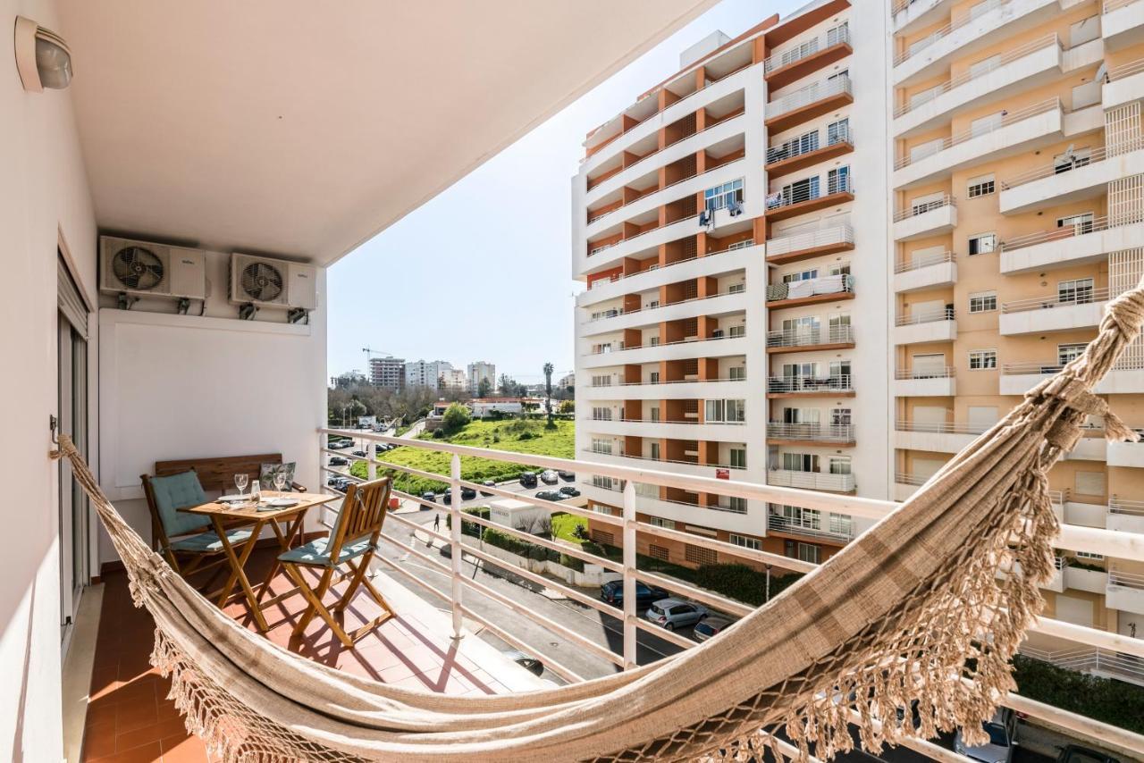 Algarve Beach Vibes Apartment, Wifi, Pool, Ac, Bbq Portimão Exterior photo