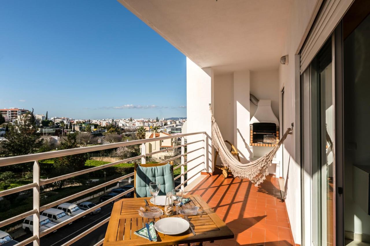 Algarve Beach Vibes Apartment, Wifi, Pool, Ac, Bbq Portimão Exterior photo