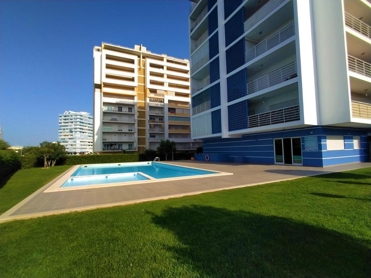 Algarve Beach Vibes Apartment, Wifi, Pool, Ac, Bbq Portimão Exterior photo